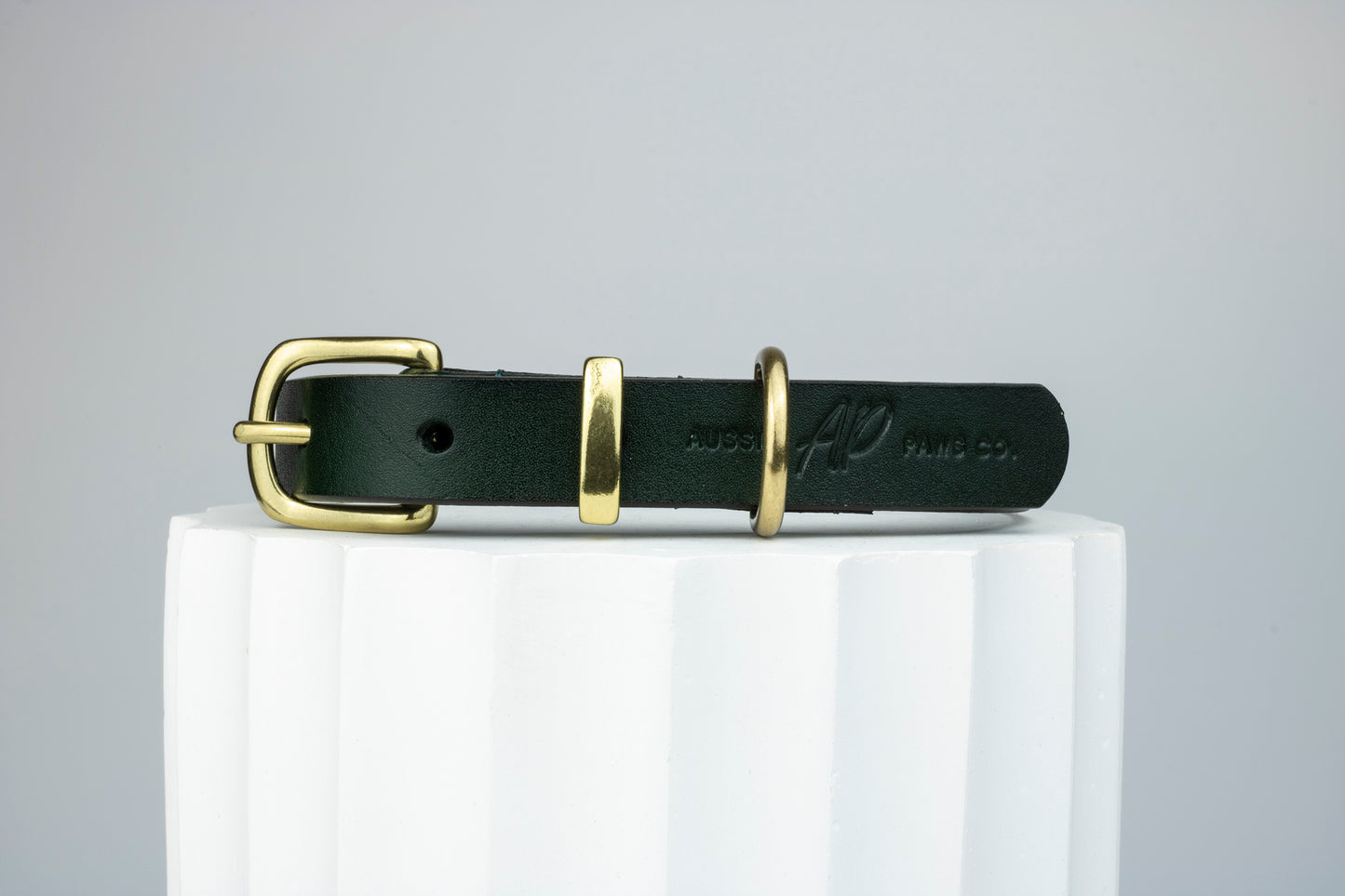 Green leather collar
