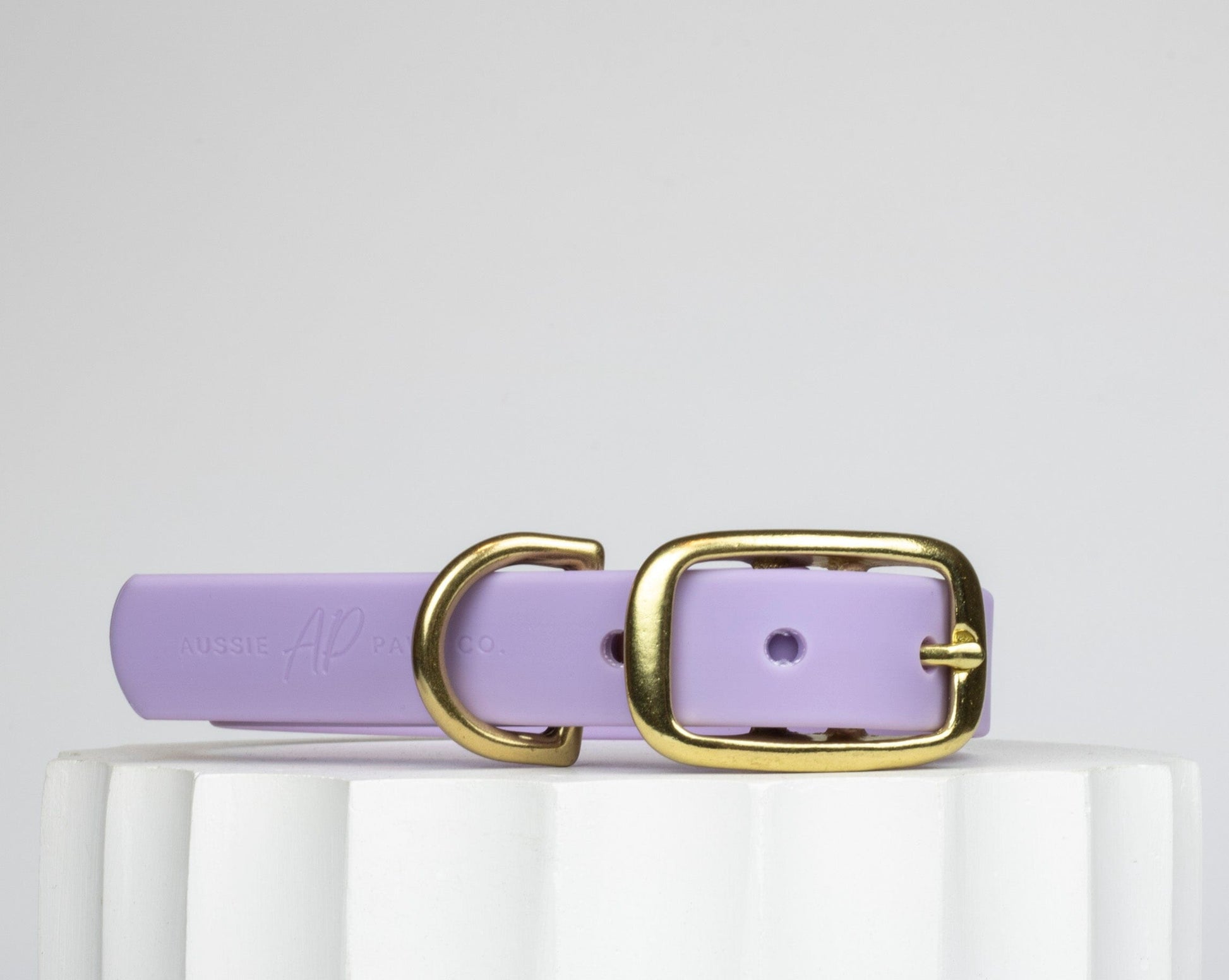 Lilac waterproof dog collar