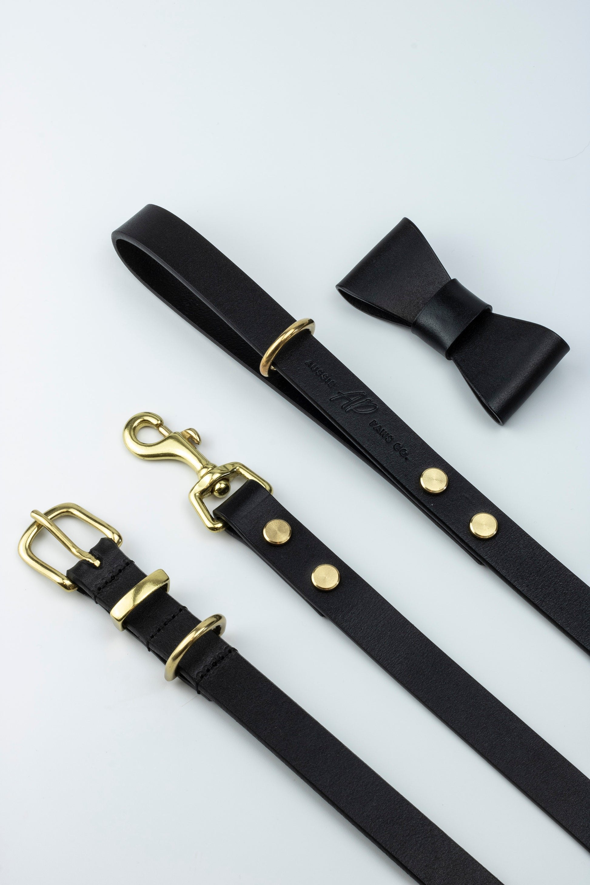 Black leather set